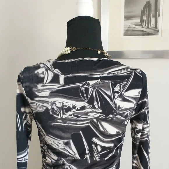 Carmen Marc Valvo Black and White Patterned Cowl Neckline Three-quarter Sleeve.S - Picture 8 of 14